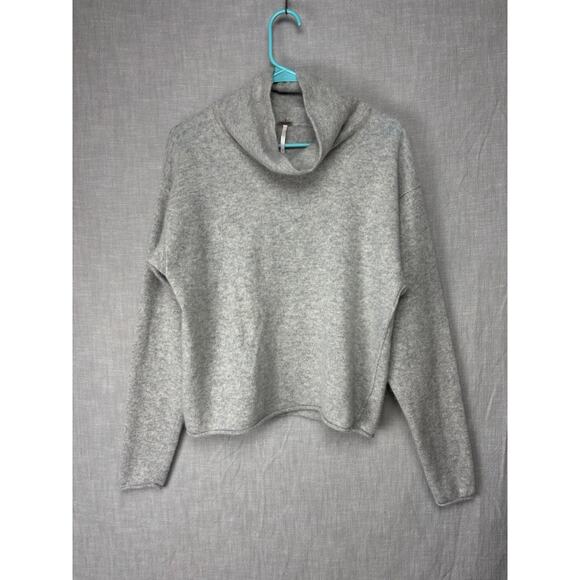 Free People 100% Cashmere Mock Neck Cropped Gray Sweater Relaxed Fit M - Picture 1 of 8